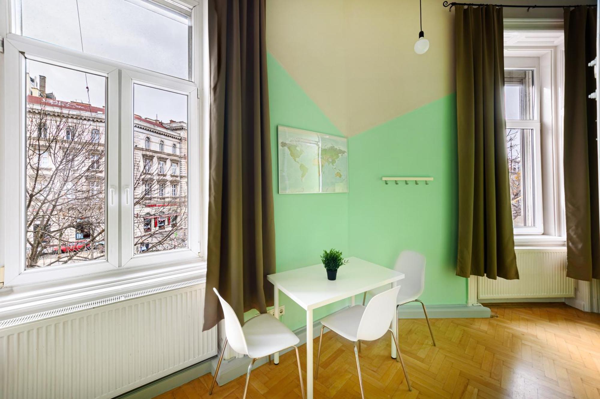 Avenue Hostel Budapest Eksteriør bilde